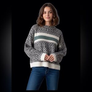 EUC...Womens ANA Cropped Sweater Size XL. Soft cotton and Poly blend.